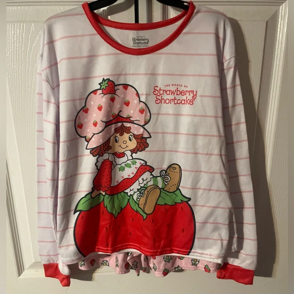 Strawberry Shortcake 🍓 adorable